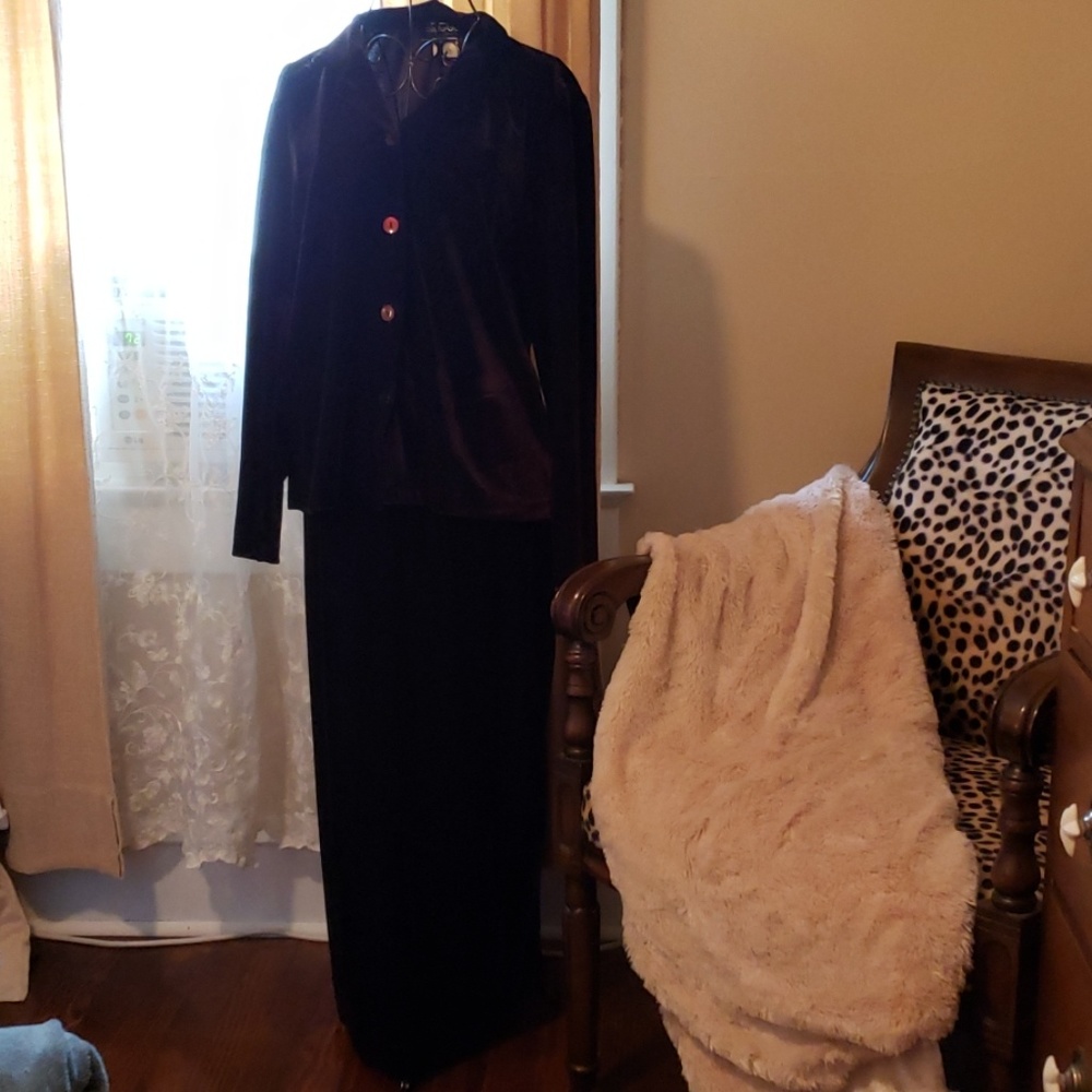Two piece velveteen skirt suit